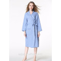 Wholesale high quality solid color 50/50 poly cotton waffle Hotel/home bathrobe